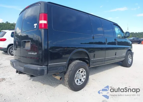 2004 Chevrolet Express from USA, damaged, VIN 1GCHG35U641184257